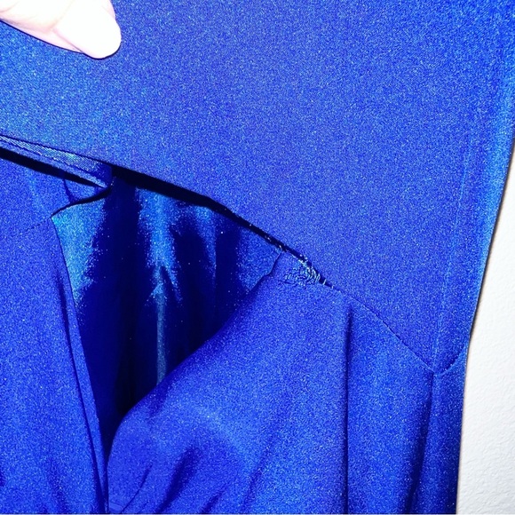 Mac Duggal 66465 Prom Long Formal Halter Dress Gown Blue Embellished Size 4 NWT - Picture 9 of 11